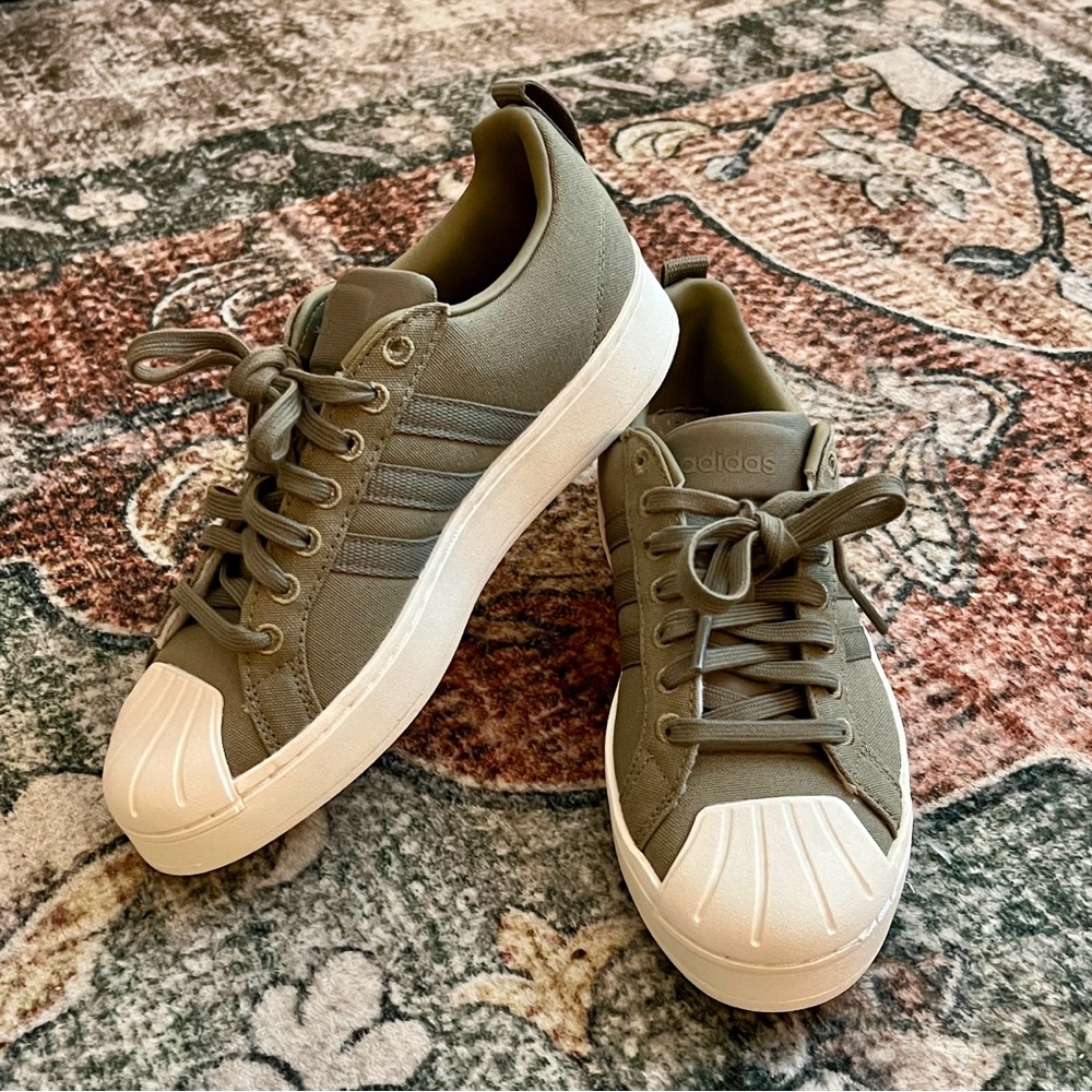 Adidas Women's Canvas Cloudfoam Comfort Olive Sneakers